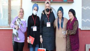 YENDEN REFAHLI KADINLAR KANSER HASTALARIYLA BULUTU