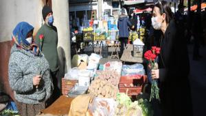 KADIN BAKAN YARDIMCILARI EMEK KADINLARIN GNN KUTLADI