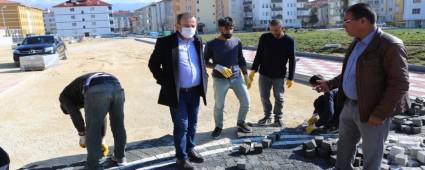 BAKAN ZCAN\'DAN PAZAR MESAS