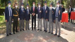 30 AUSTOS ZAFER BAYRAMI KABUL TREN DZENLEND