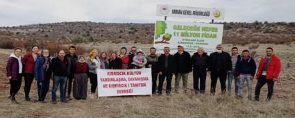 KIBRISCIK\'TA ONLARCA FDAN TOPRAKLA BULUTU