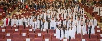 TIP FAKLTES'NDE BEYAZ NLK GYME TREN DZENLEND