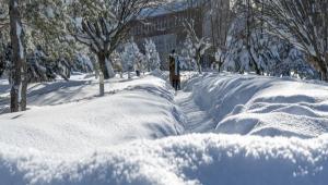 BAB\'DE KAR YAII ARDINDAN OLUAN KARTPOSTALLIK GRNTLER