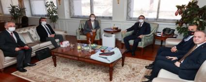 BAKAN DNMEZ\'E AK PART HEYETNDEN ZYARET