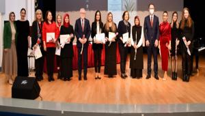 BAB\'DE KADIN OLMAK PANEL DZENLEND