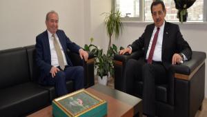 VAL MT\'TEN BARO BAKANI ERHENDEK\'YE ZYARET