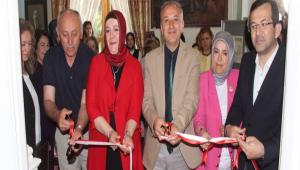 FATMA ISNIK\'IN GELENEKSEL EL NAKILARI\' SERGS AILDI