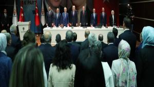 BAKAN GNER, AK PART L BAKANLARI TOPLANTISINDA