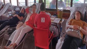 ZAFER BAYRAMI\'NIN 100. YILINA ZEL GNLL 100 K KAN VERD