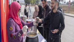 BAB, YEN ETM DNEMNDE RENCLERN KRAMLARLA KARILADI