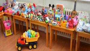 BAB Depremden Etkilenen ocuklar Oyuncaklarla Buluturuyor