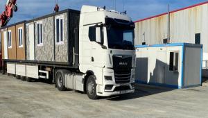 ELBSTAN\'A KONTEYNERLER YOLA IKTI