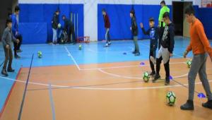 HAYATA SPORLA TUTUNUYORLAR