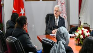 VAL KILI VATANDAIN SORUNLARINI VE TALEPLERN DNLEMEYE DEVAM EDYOR