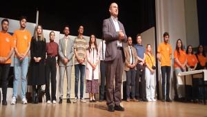 Bolu\'da Abant Tiyatro Gnlerinin ilk oyunu Boyac Baib sahnelendi