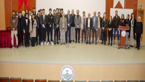 niversitede bir konferans daha