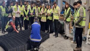 BAB\'L RENCLER STANBUL TEKNK TESSLERNDE